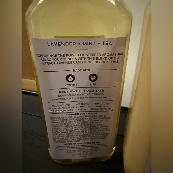Bath & Body Works Aromatherapy Lavender Mint Tea Body Wash and Soak Set - Picture 3 of 5
